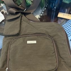 Baggallini Sling Bag (purse) 