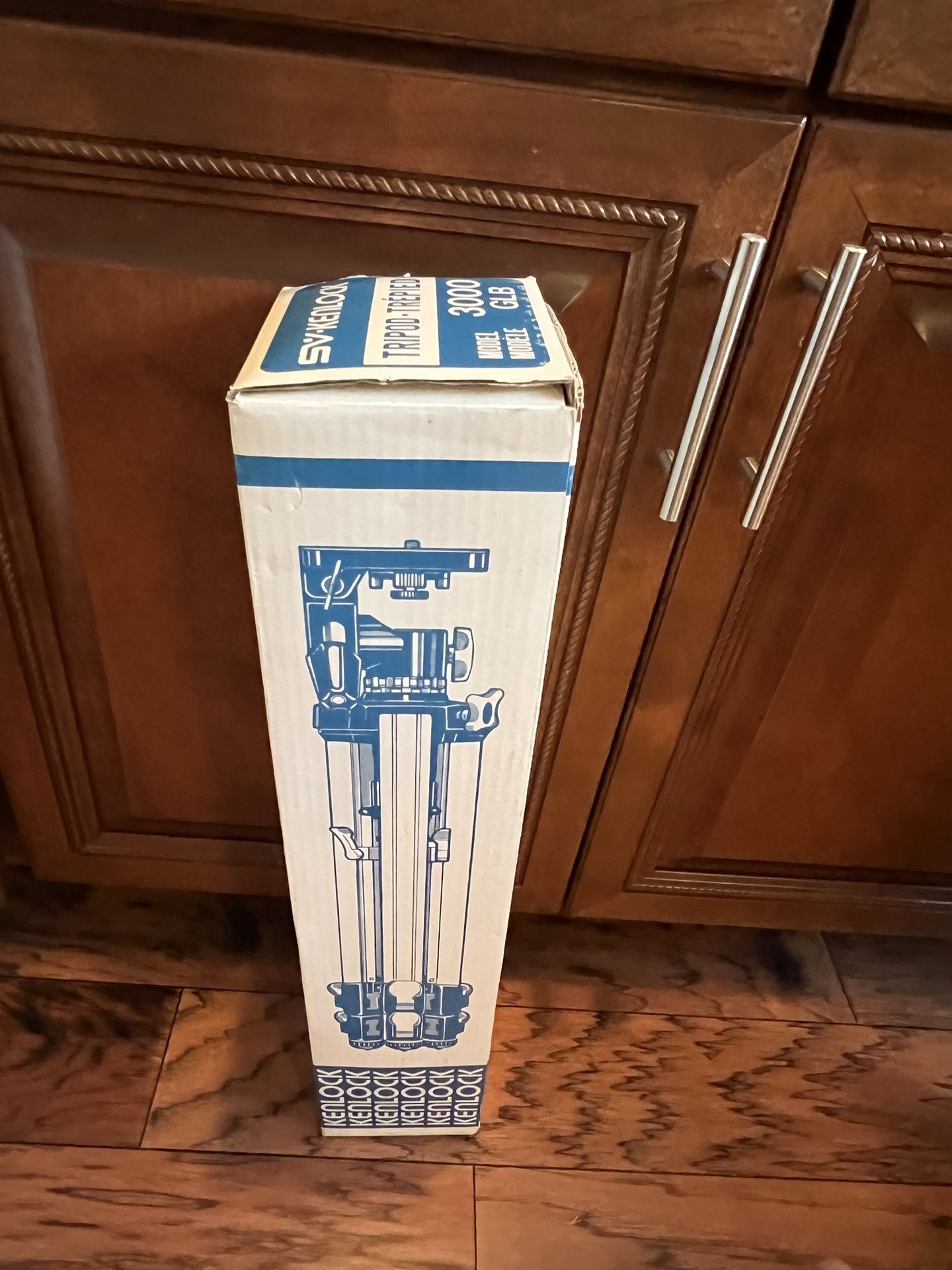Tripod 3000B