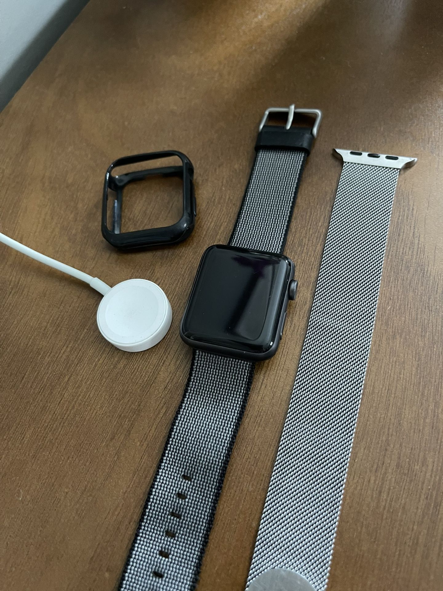 Apple Watch (Series 3) 42mm 