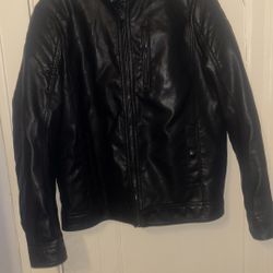 Men’s Medium Leather Jacket Apt 9