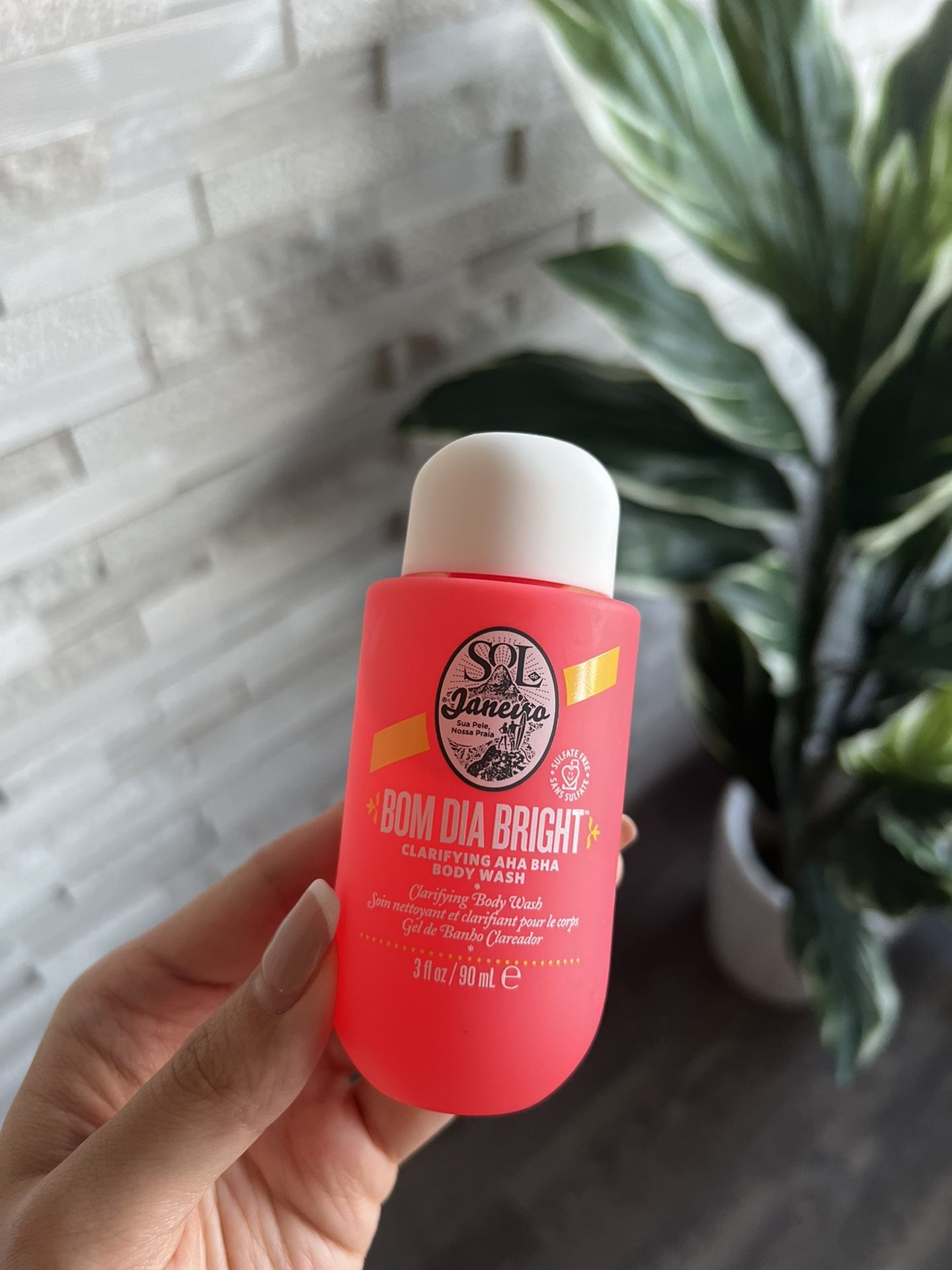 Sol De Janeiro Body Wash