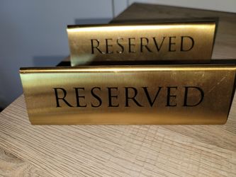 Reserved table sign
