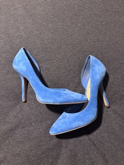 Size 7.5 - BCBG Women’s Blue Suede Pump