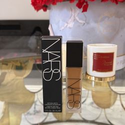 Nars Natural Matte Longwear Pore Blurring Medium-to-Full Coverage Foundation🤎