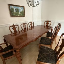  Elegant Solid Wood Dining Table with 8 Chairs