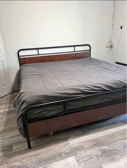King Bed frame- Pick up in North Natomas