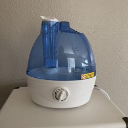 AquaOasis Ultrasonic Cool Mist Humidifier – Used, Works Well