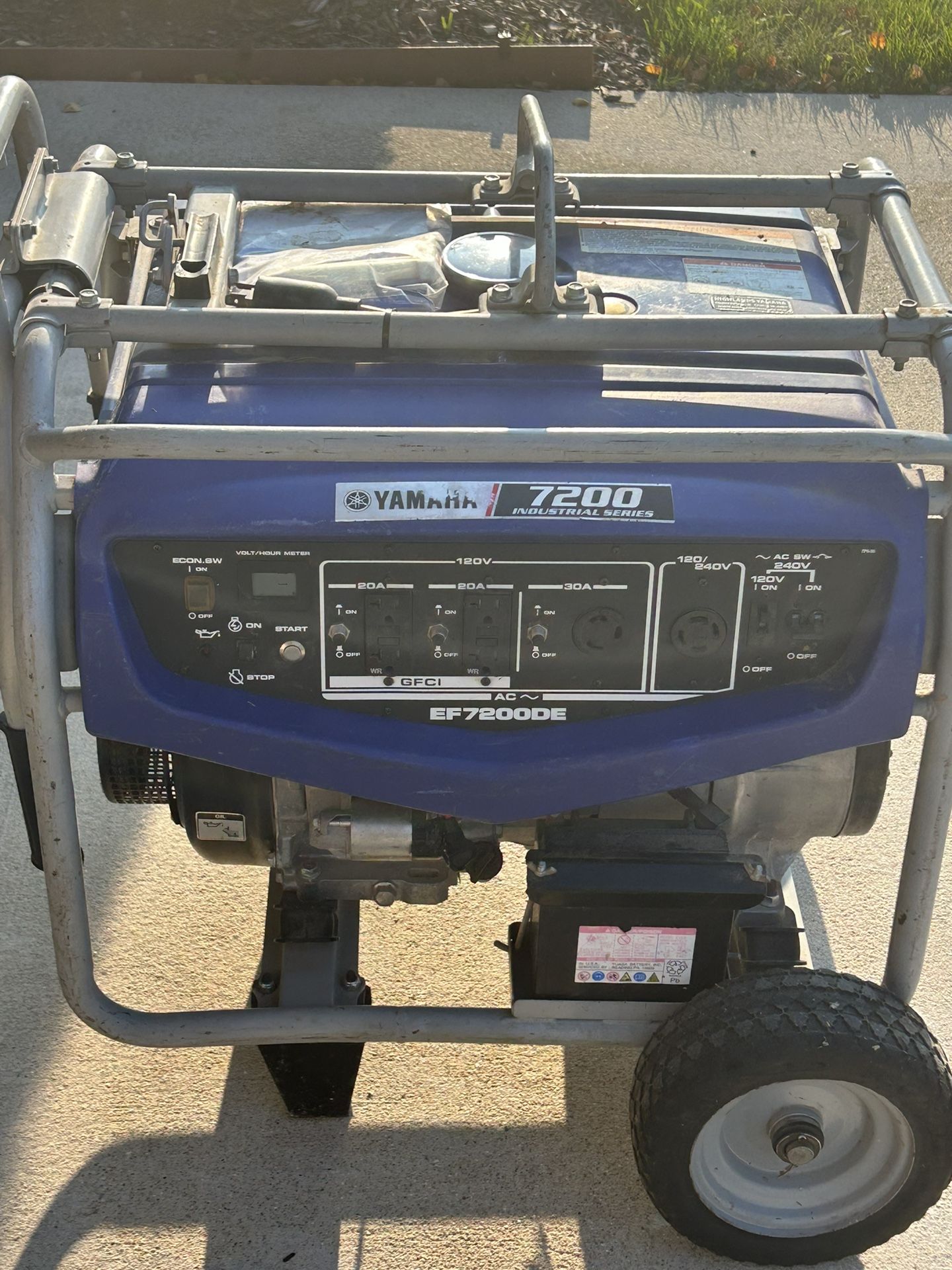 Yamaha EF7200 Generator