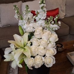Beautiful Flower Arrangements/ Arreglos Florales 