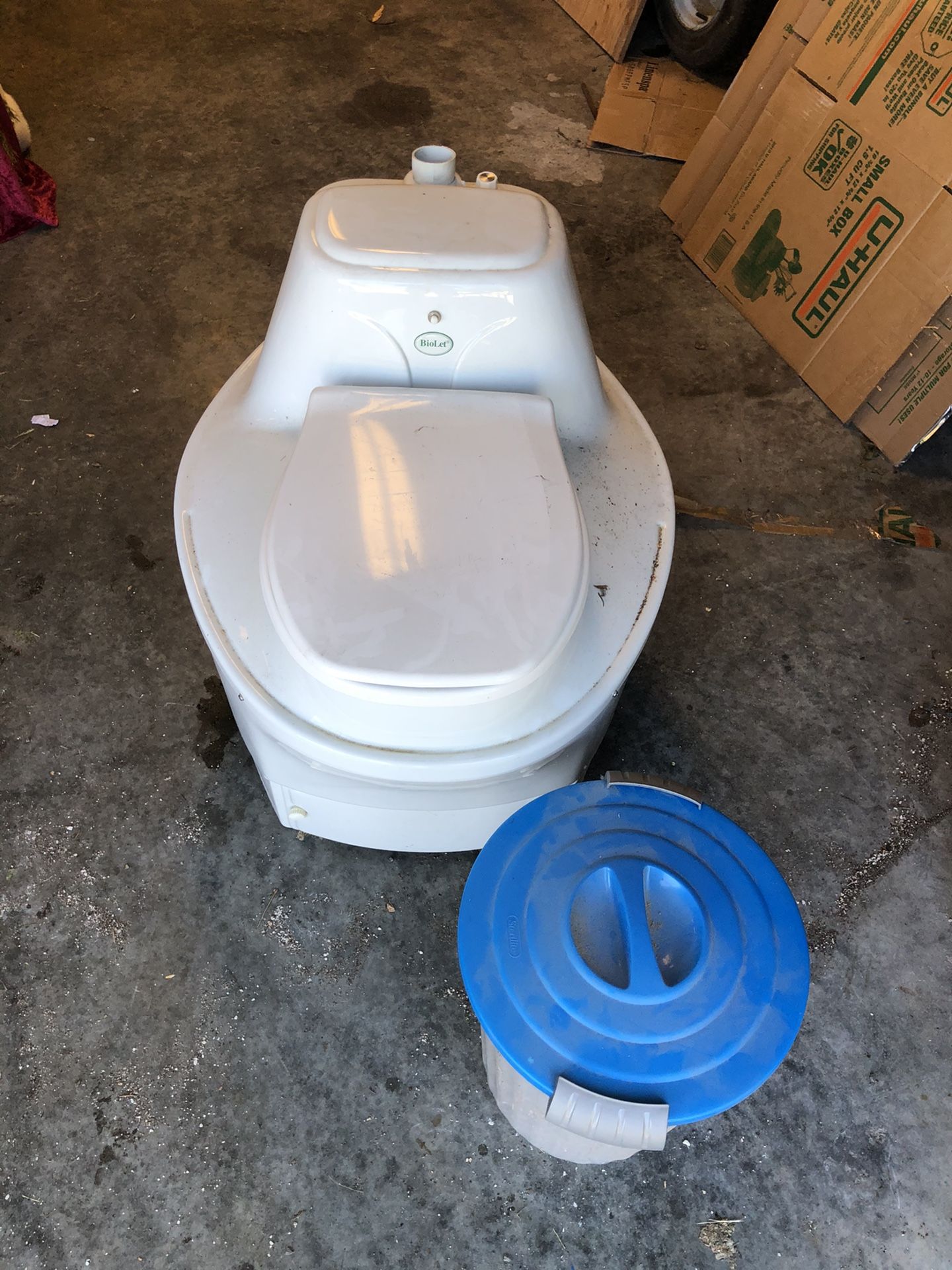 BioLet 60 XL composting toilet