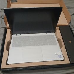 Dell 16 Plus Laptop DB16250