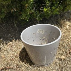 Flower pots, excellent condition