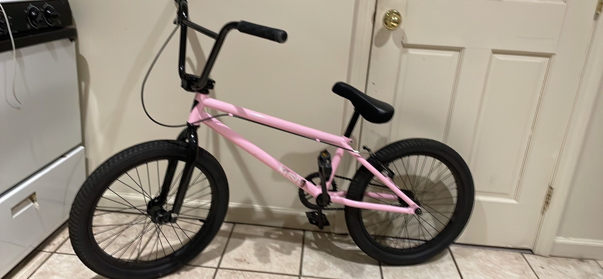 Kush 1 Pink BMX Bike