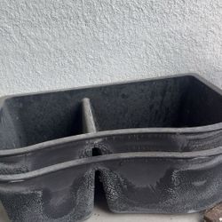 2 sinks