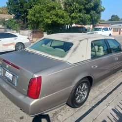 Clean Cadillac Deville 2000 