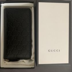 Gucci Authentic Zip Around Wallet 💯 Authentic 