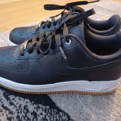Air Force One's Size 8 Women
