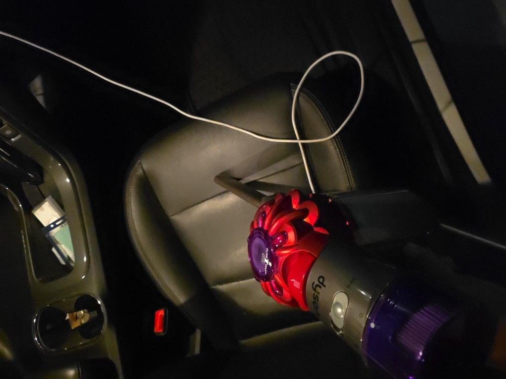 Dyson Cleaner