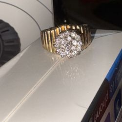 14K Yellow Gold .75 ct tw Diamond Cluster 