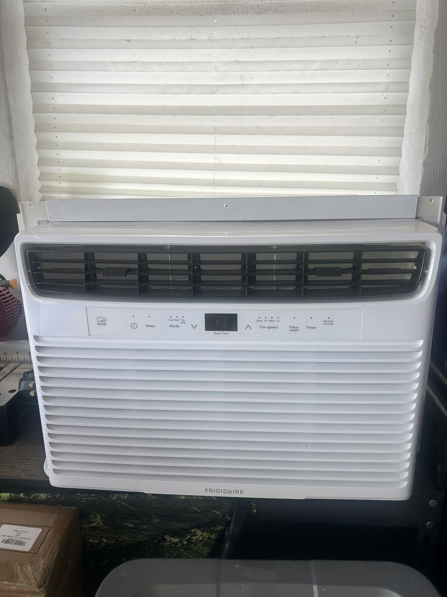 AC Frigidaire 12,000 BTU Wall Air Conditioner With Remote