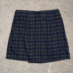 Hollister navy plaid skirt
