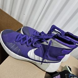 Nike Mens Basketball Gym Shoes. Size 11.5