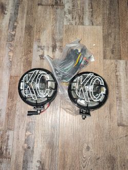 KC Apollo Halogen Lights. Open Box. Never Been Used