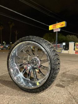 26x12 Chrome Wheels And Tires 33/1350/26