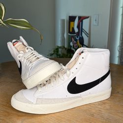 Nike Blazer Mid 77
