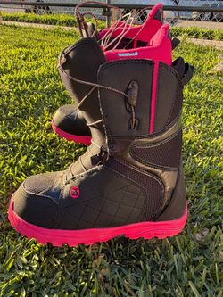 Burton Snowboarding Boots Women’s Size 8.5 US Quick Pull Lacing Black Pink
