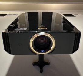 JVC D-ILA  4K 3D Home Theater Projector