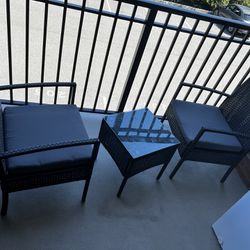 Lawn/Patio/Balcony Wicker Furniture **PLEASE READ**
