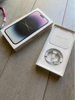iPhone 14 Pro Max - 256GB - Deep Purple (Unlocked) + Box & 7 Cases