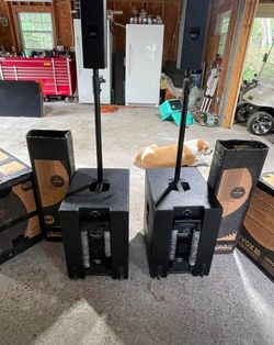 RCF EVOX 12 Speakers Excellent- Condition