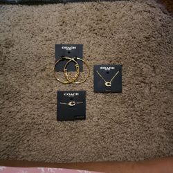 Coach Jewelry Set