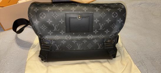AUTHENTIC Louis Vuitton Monogram Eclipse Messenger Bag PM Black Gray