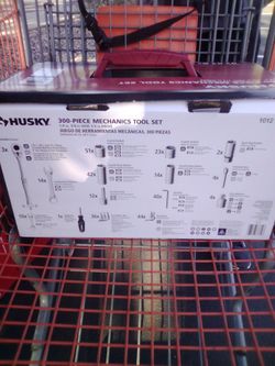 Husky 300 piece tool set