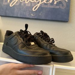 Black Air Forces 