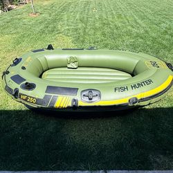 Fish Hunter HF250 Boat