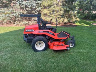 Kubota Diesel Commercial zero turn w/ 60 inch deck
