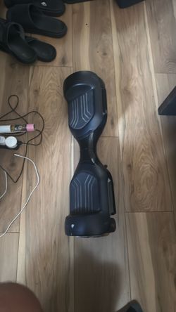 Used Hoverboard (Does not come with charger)