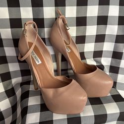 Steve Madden Blush Pumps 