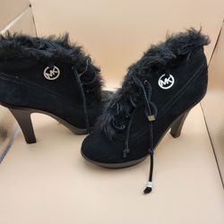 Michael Kors Boots Womens 7.5 M Carlie Fur Trim High Heels Ankle Lace Up Black