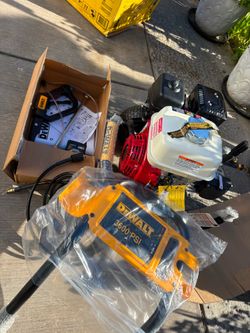 Dewalt 3600 PSI 2.5 GPM Gas Pressure Washer, Honda GX200 Engine Heavy-Duty Commercial Cold Water Power Cleaner