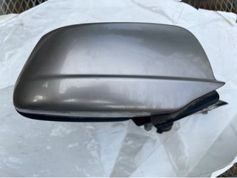 2011 BMW 535i Passenger side Mirror housing