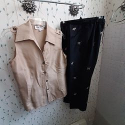 Capri and sleeveless shirt set Size 8
