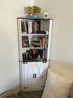 Corner Bookshelf (Books Not Included)