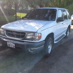1998 Ford Explorer