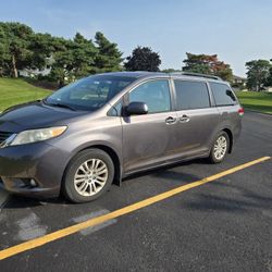 2011 Toyota Sienna