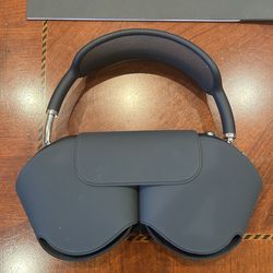 Apple AirPods Max (Like New) with charger